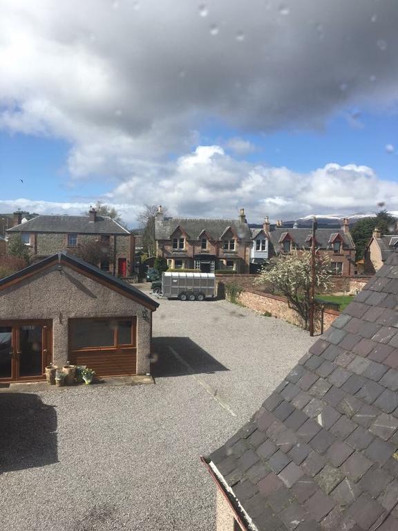 Garfield Guesthouse Dingwall Kültér fotó