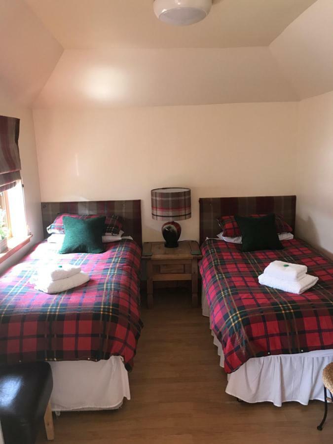 Garfield Guesthouse Dingwall Kültér fotó